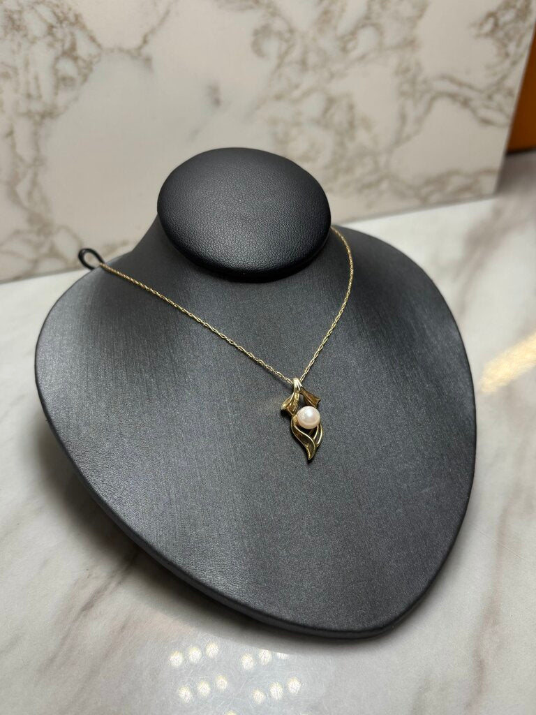 14KT YG FWP PENDANT ON 18" CHAIN