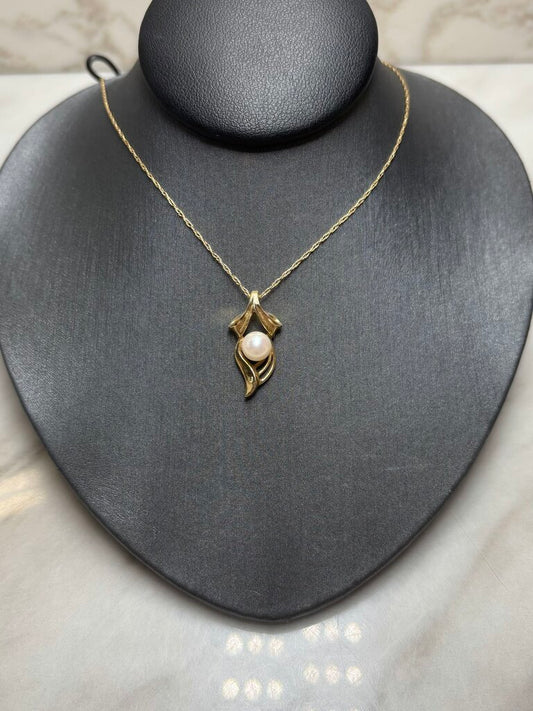 14KT YG FWP PENDANT ON 18" CHAIN