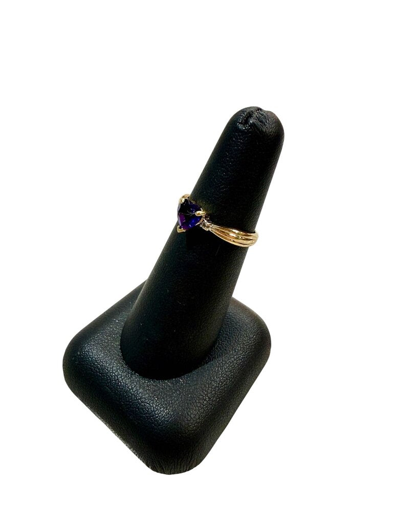 10KT YG HEART AMETHYST 2 RB RING SZ 6