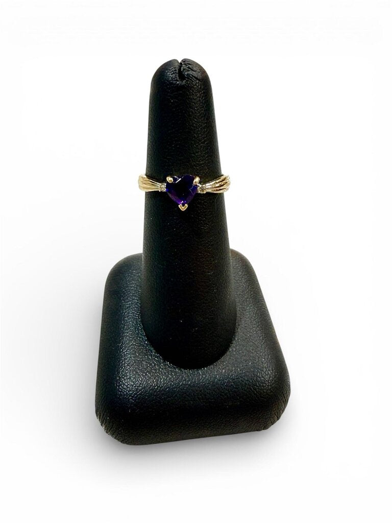 10KT YG HEART AMETHYST 2 RB RING SZ 6