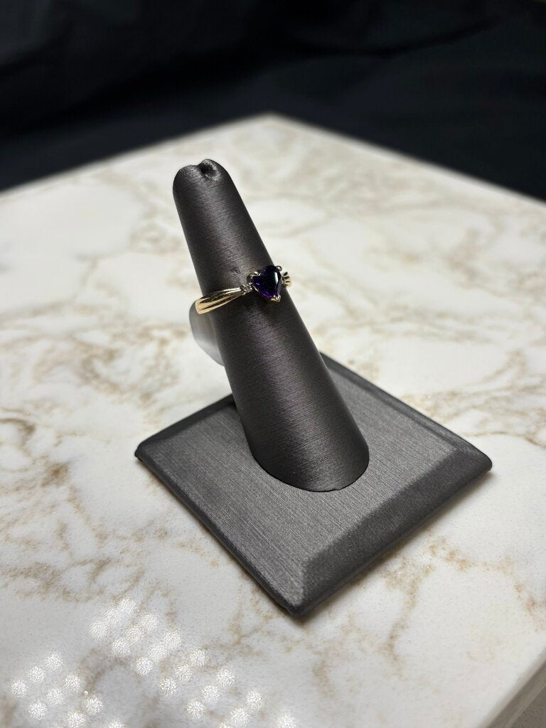 10KT YG HEART AMETHYST 2 RB RING SZ 6