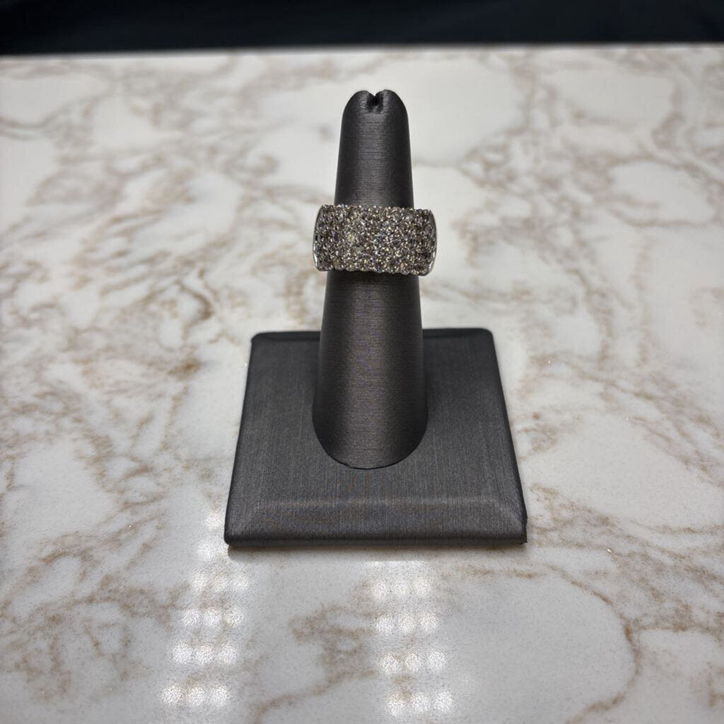 10KT WG 2CTTW 5 ROW DIAMOND BAND SZ 7.5
