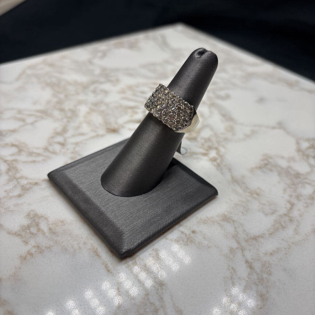 10KT WG 2CTTW 5 ROW DIAMOND BAND SZ 7.5
