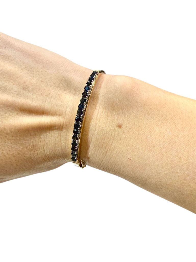 14KT YG NATURAL SAPPHIRE BANGLE BRACELET