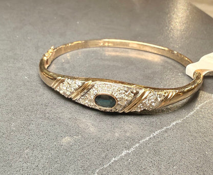14KT YG SAPPHIRE W/DIAMOND ACCENT BANGLE
