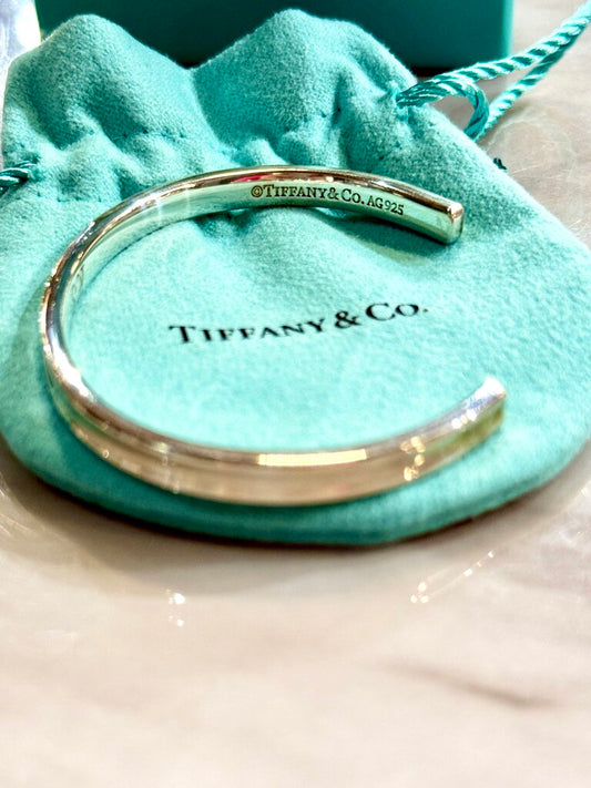 SS TIFFANY&CO SMALL CUFF BRACELET W/BOX