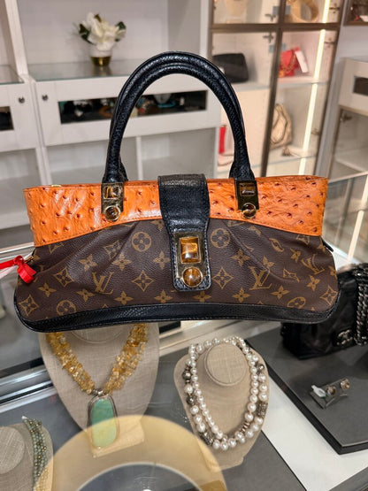 LV LIMITED EDITION MONOGRTAM CANVAS MACHA WALTZ BAG