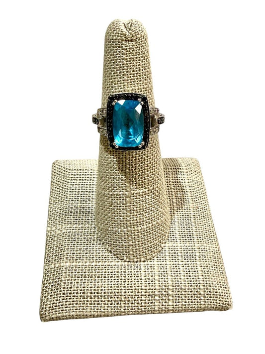 10KT WG CUSHION CUT BLUE TOPAZ W/BLK &WHT DIAMOND HALO FASHION RING SZ 5.5