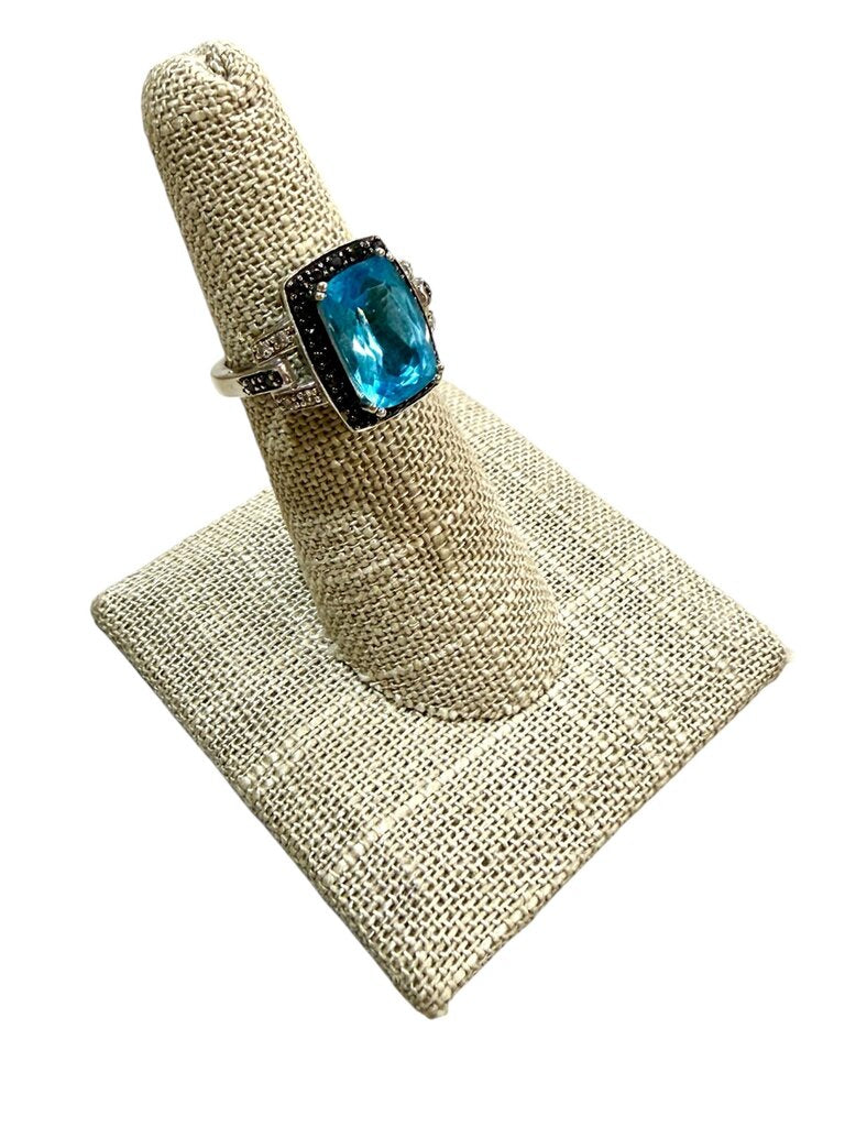 10KT WG CUSHION CUT BLUE TOPAZ W/BLK &WHT DIAMOND HALO FASHION RING SZ 5.5