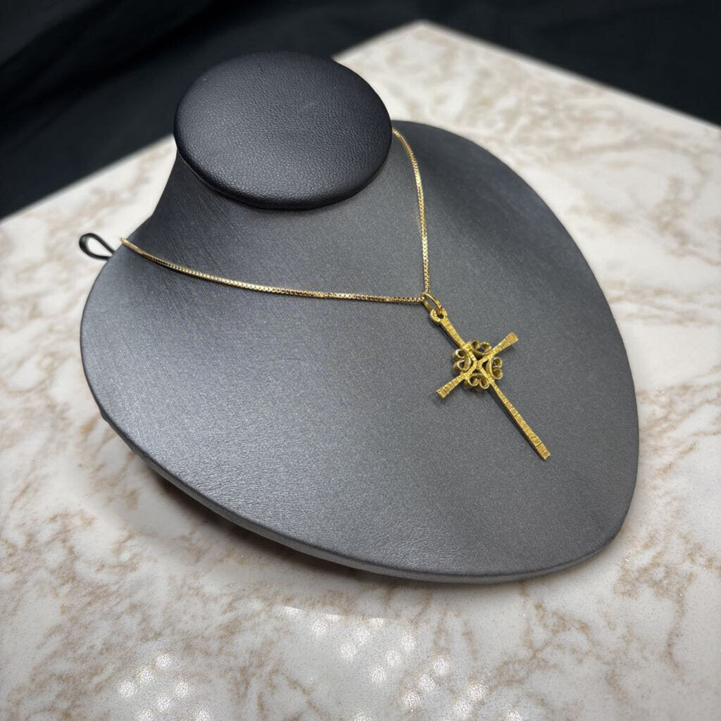 18KT YG SCROLLING CROSS PENDANT ON 18" SS/GP CHAIN