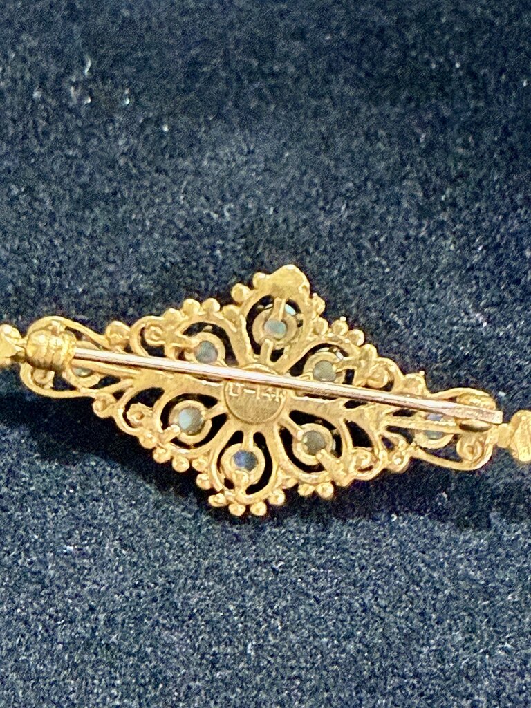 14KT YG OPAL PIN SCROLLING DESIGN