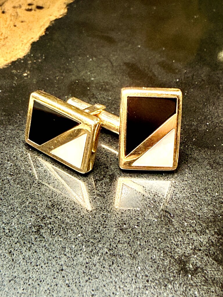 14KT YG MOP/BLACK ONYX CUFF LINKS