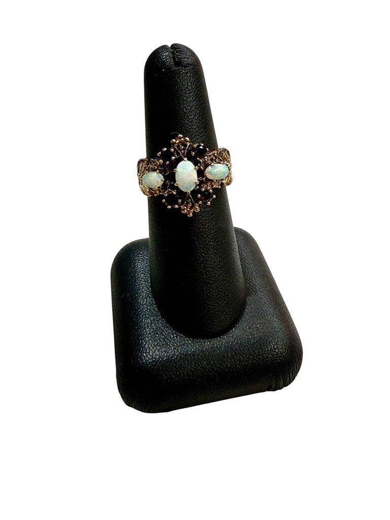 14KT YG OVAL OPALS W/GARNET ACCENT FILIGREE DESIGN RING SZ 6.5