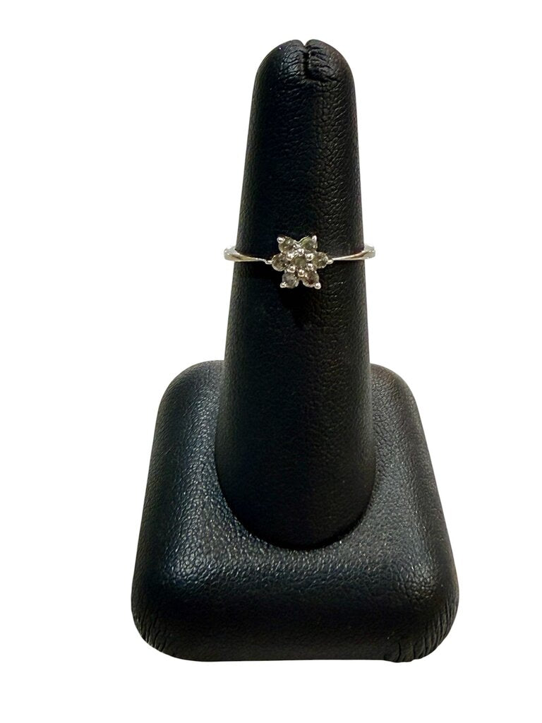 14KT WG FLOWER DIAMOND DESIGN RING SZ 5.25
