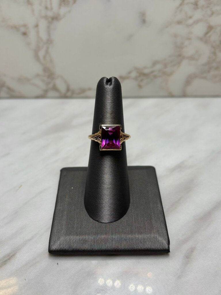 10KT YG CREATED PINK SAPPHIRE STONE VINTAGE RING SZ 6