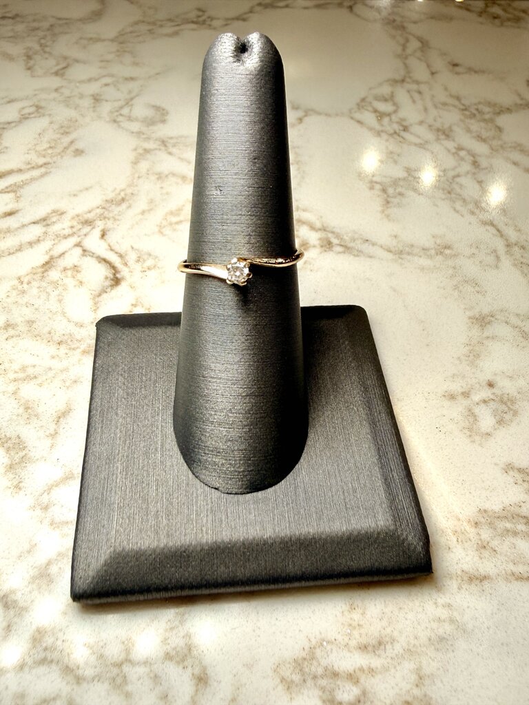 14KT YG 1/10CT RB RING SZ 7.5