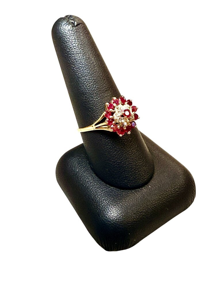 14KT YG RUBY & DIA CLUSTER RING SZ 9