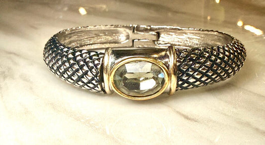 PLATED/COSTUME (DAVID YURMAN LOOK) OVAL CZ STONE BANGLE BRACELET