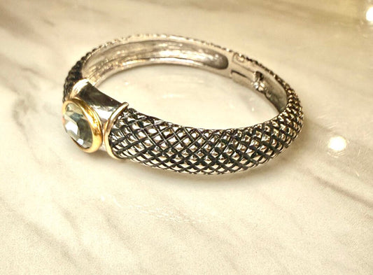 PLATED/COSTUME (DAVID YURMAN LOOK) OVAL CZ STONE BANGLE BRACELET