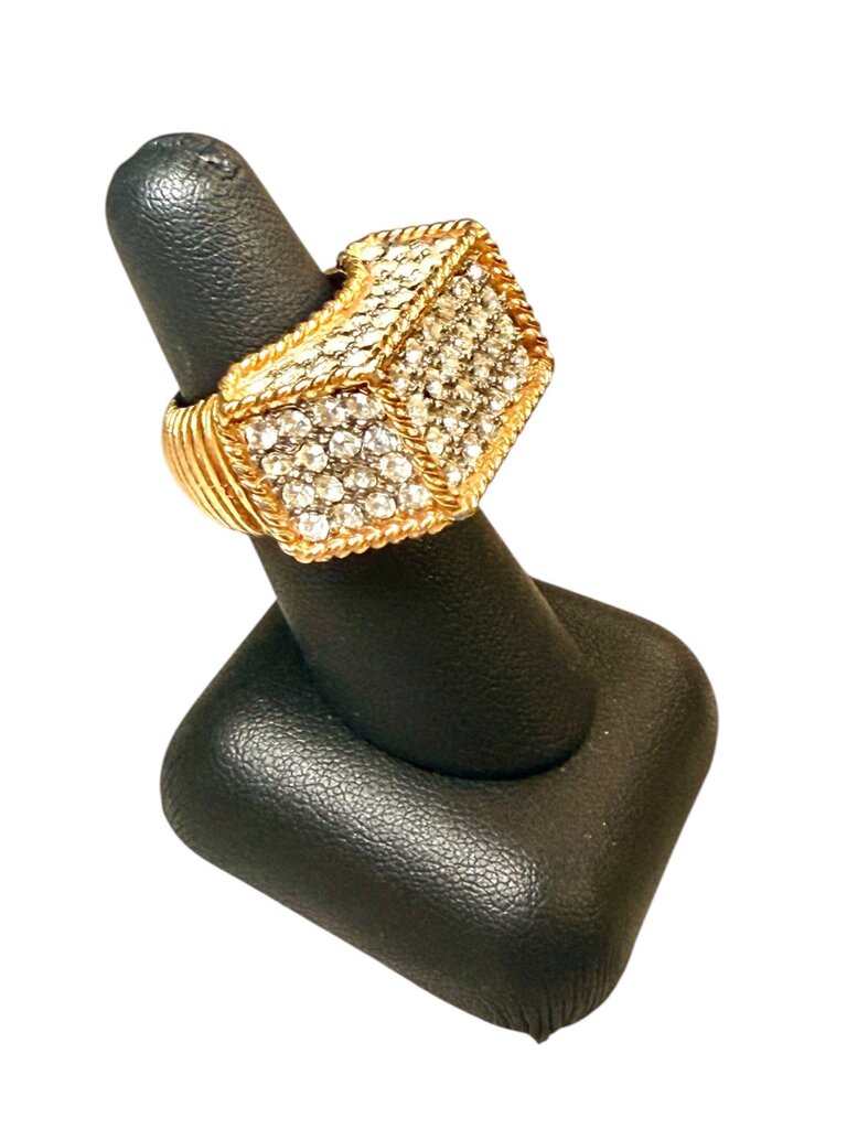 PLATED/COSTUME CRYSTAL SQUARE RING SZ 6