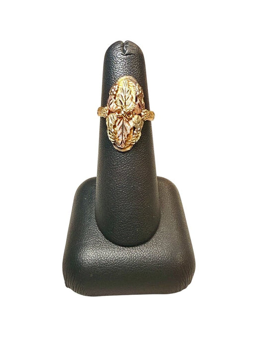 10KT BHG 6 LEAVES & BERRY RING SZ 5.5