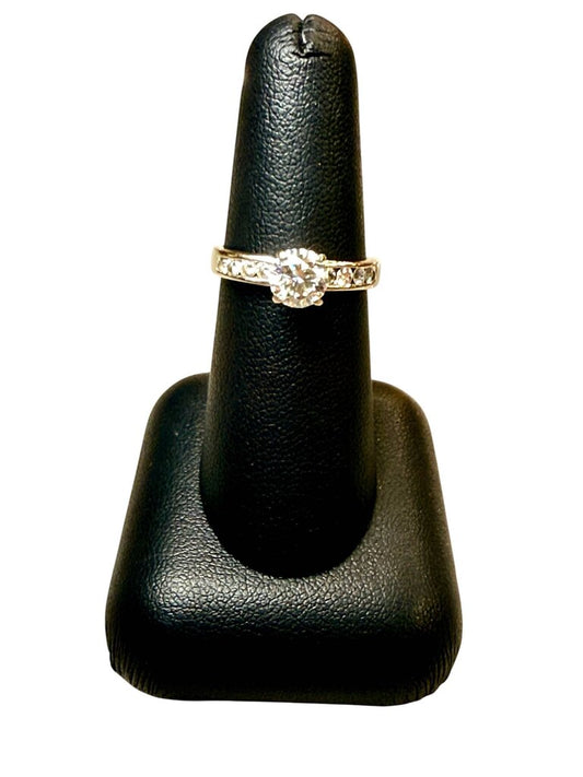 18KT WG 3/4CT RB CTRT W/ 8RB 1CTTW SZ 6.5