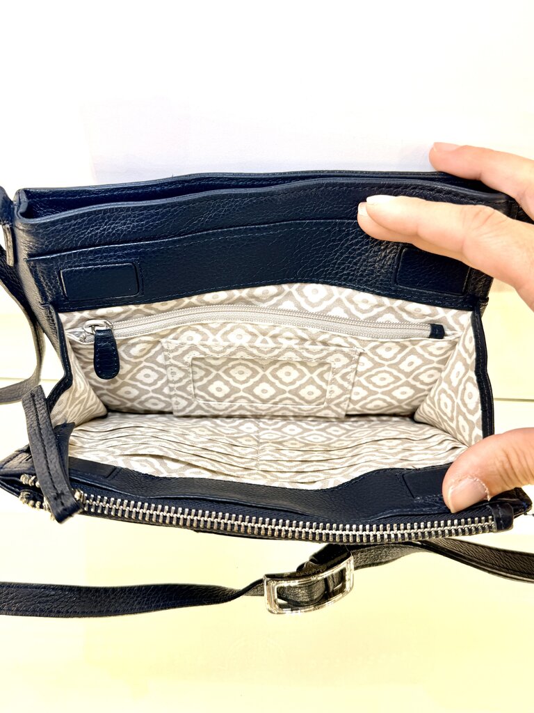 BRIGHTON JAGGER NAVY SMALL CROSSBODY PRETTY TOUGH ORGANIZER