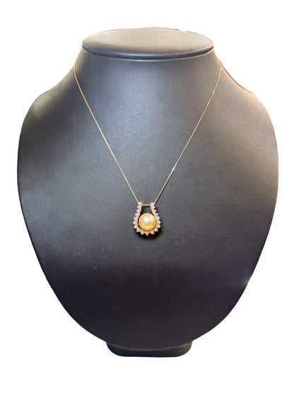 14KT YG FWP 1/2TW HORSE SHOE STYLE PENDANT ON 18" BOX CHAIN