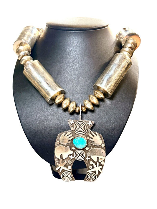 SS ALEX SANCHEZ NAVAJO BEAR AND HAND PENDANT