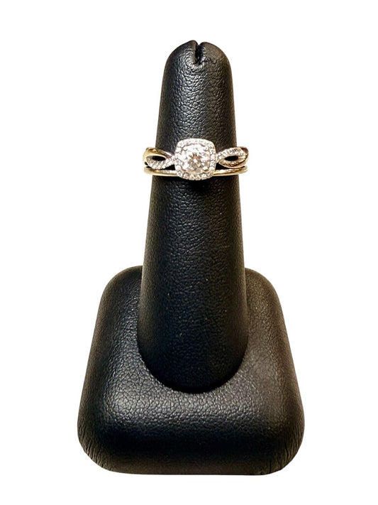 14KT WG .50CT RB CTR HALO STYLE RING W/WEDDING BAND W/ APPRAISAL SZ 5.5